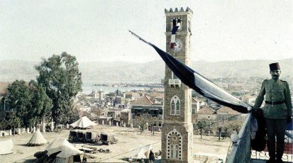 برج ساعة الحميدية - بناه السلطان عبد الحميد بهدف التأكيد على الاستخدام المنتج للوقت