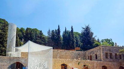 جامع-الأمير-شكيب-أرسلان-في-المختارة