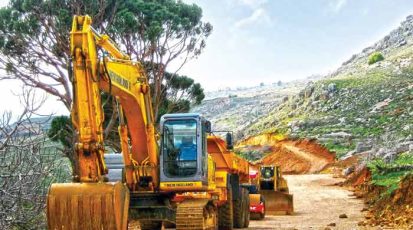 حفارات-وسعمران-فوضوي-تدمر-الطبيعة-ومراعي-النحلa